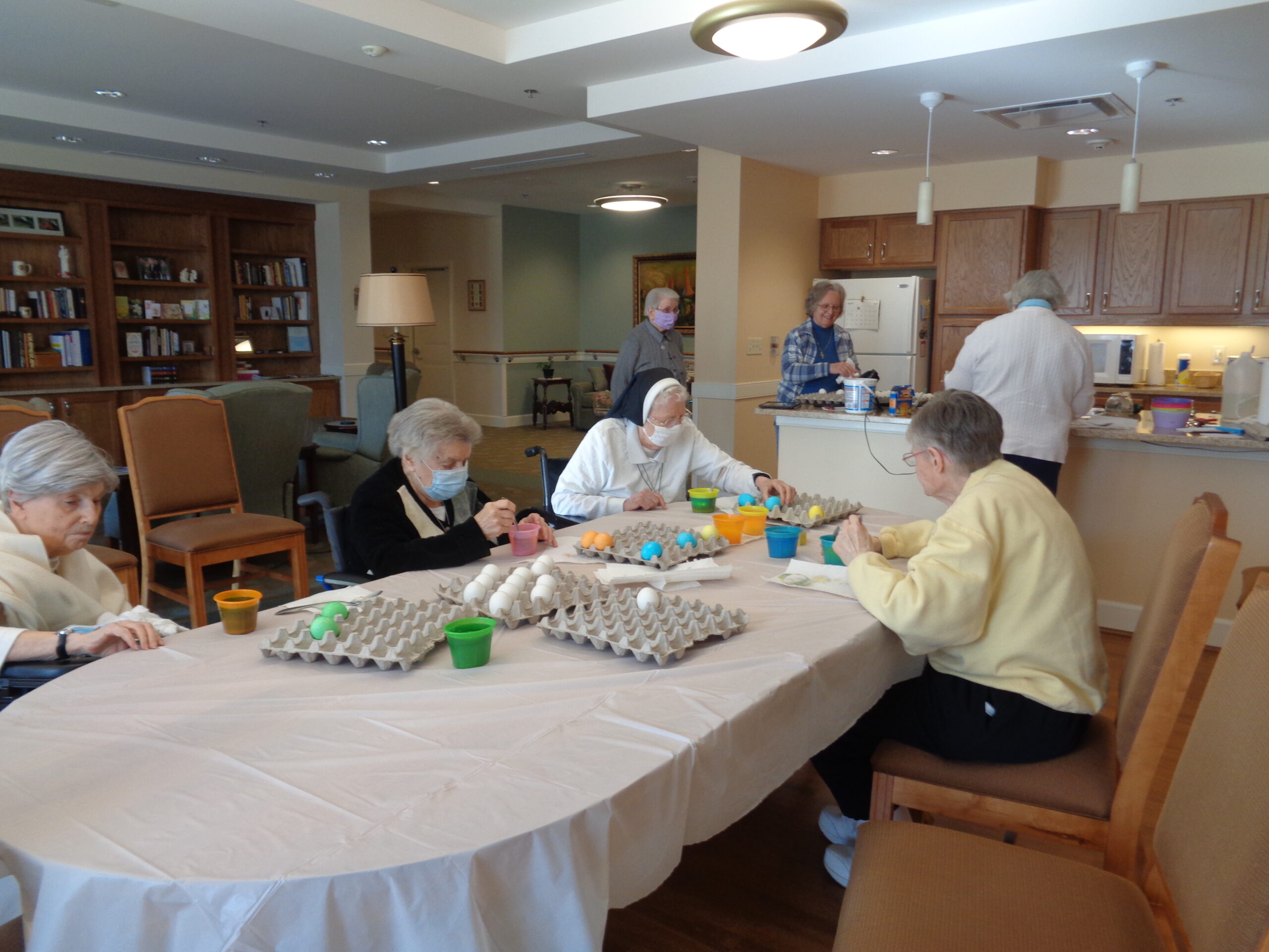 coloring eggs around the table 3