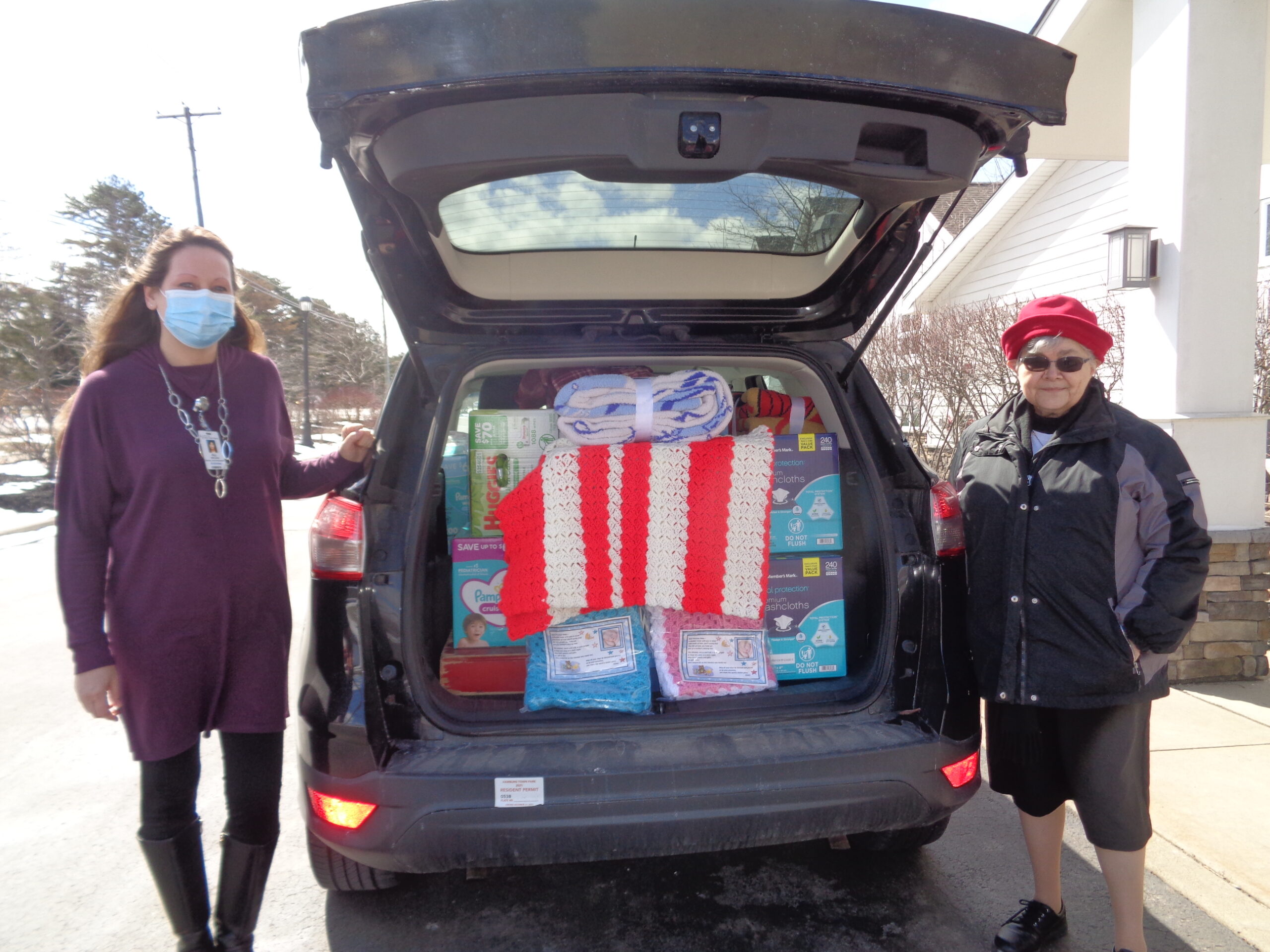 Donation to Ukraine Jill and Sr. Deborah 1