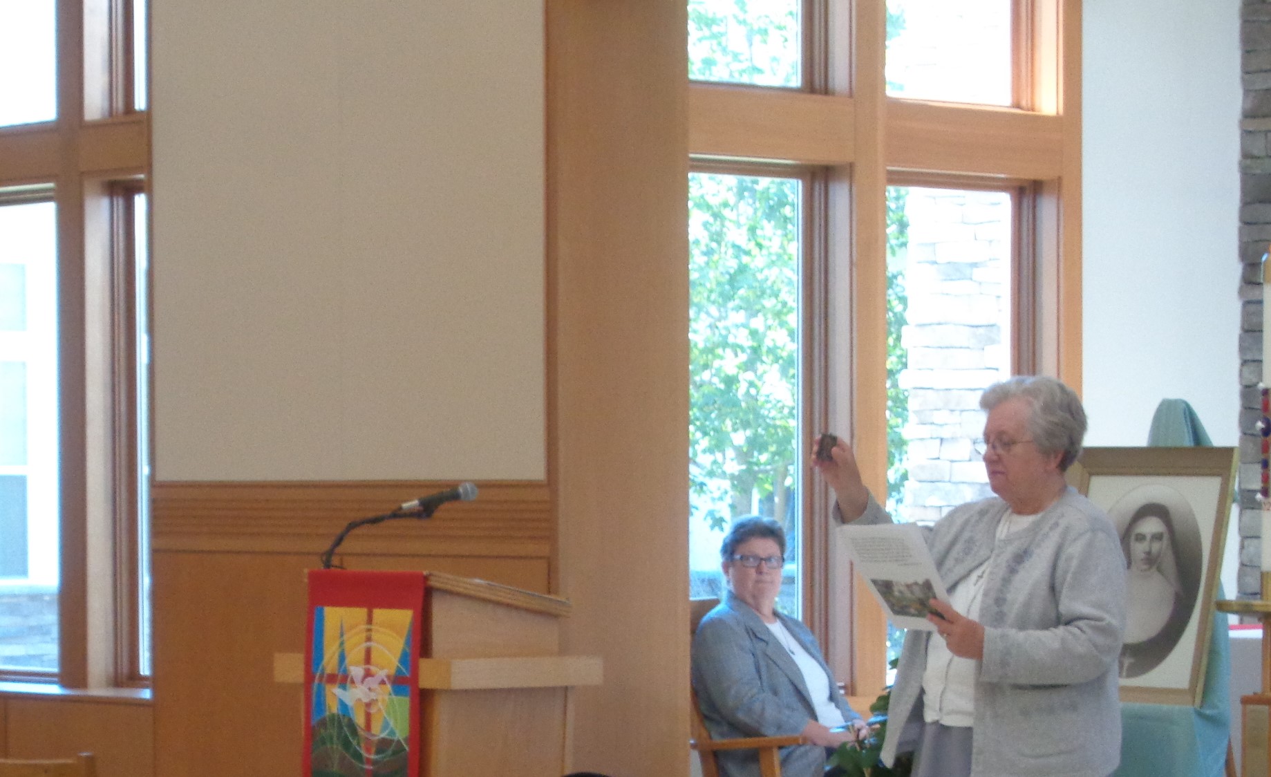 Transitus of Mother Colette Sr. Marica Ann blessing the Sisters with relic of Mother Colette